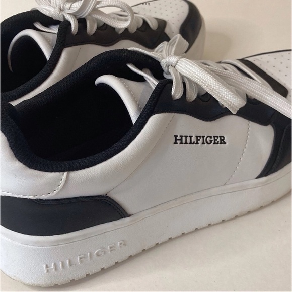 Tommy Hilfiger Court Shoes, Tizzi, Chunky Sole, Women’s Size 9 Sneakers - Picture 4 of 9